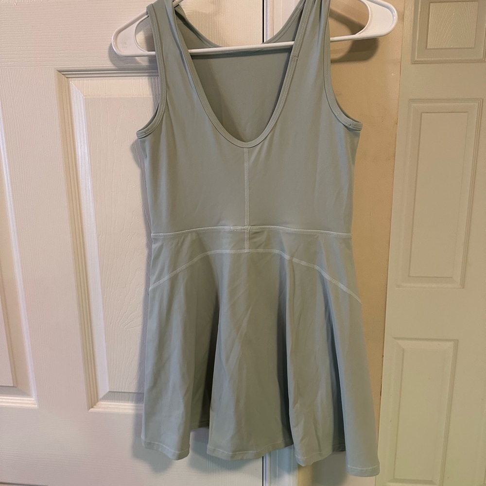 Halara Pistachio Green Exercise Top